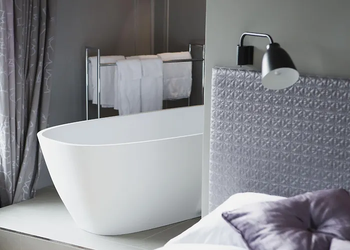 施罗斯堡精品酒店 图恩